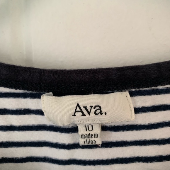 Striped crop top - Picture 3 of 3